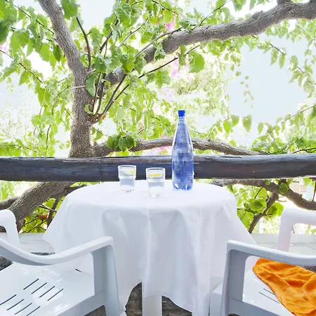 Stefano * Naousa (Paros)