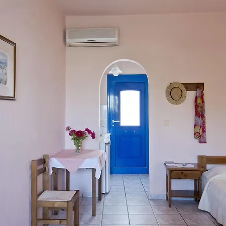 Stefano Naousa (Paros)